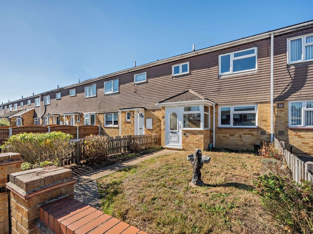 House Daniel Close in Chadwell St Mary