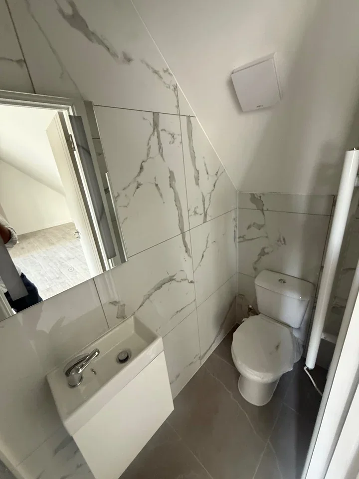 Room Penistone Road in Greater London