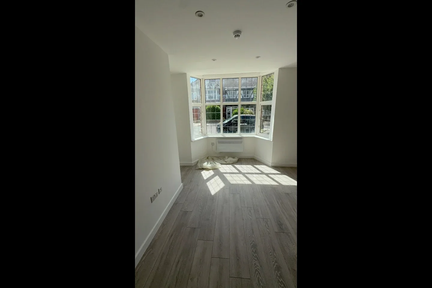 Room Penistone Road in Greater London
