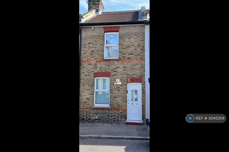 House Factory Road in Gravesham