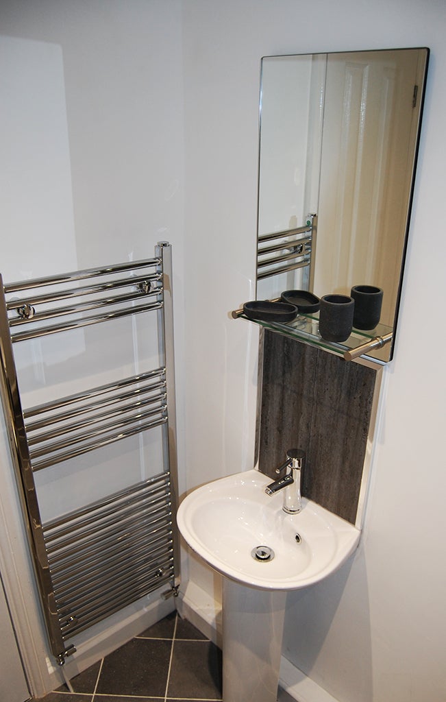 Room Lightburn Avenue in Ulverston