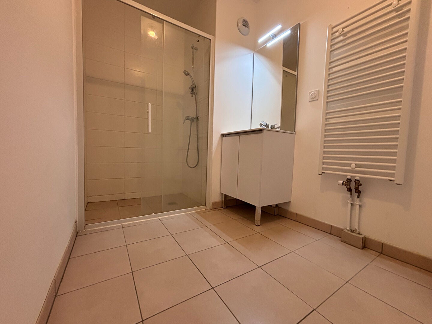 Flat Boulevard Jean Mermoz in Saint-Jean-de-Braye