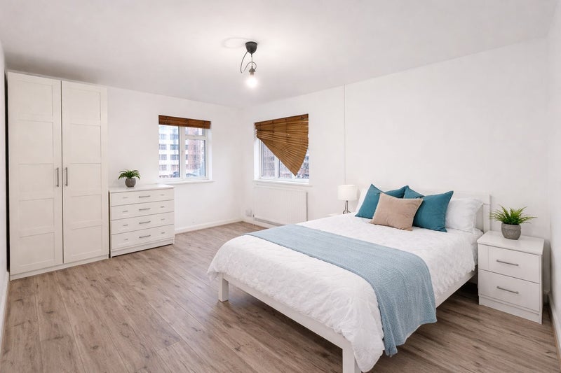 Flat Empire Way in Greater London