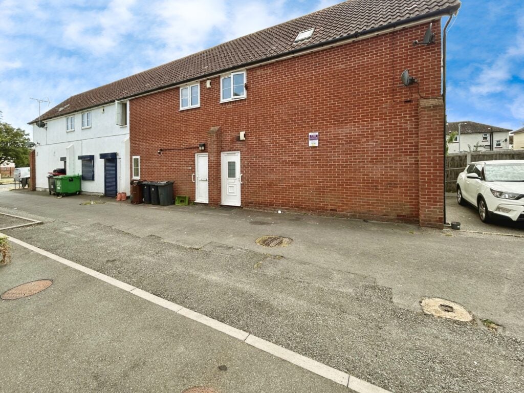 Flat Kings Road in Chelmsford