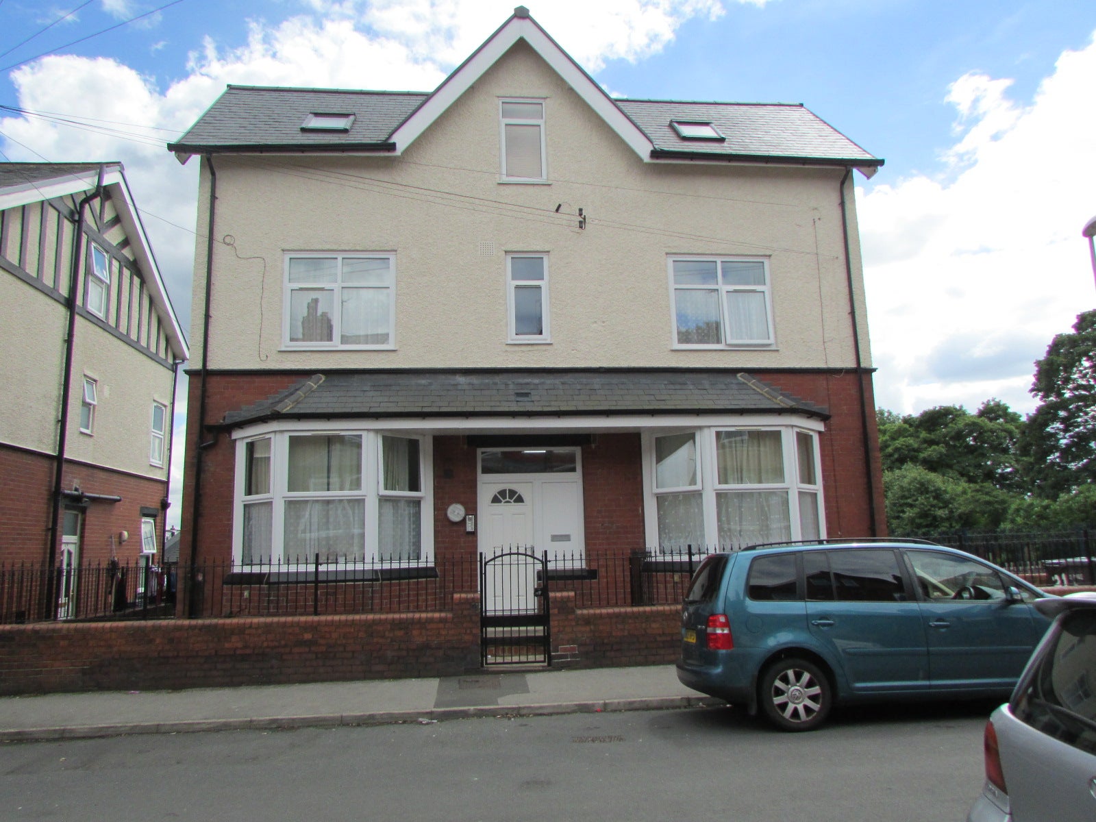 Flat Maud Avenue in Leeds