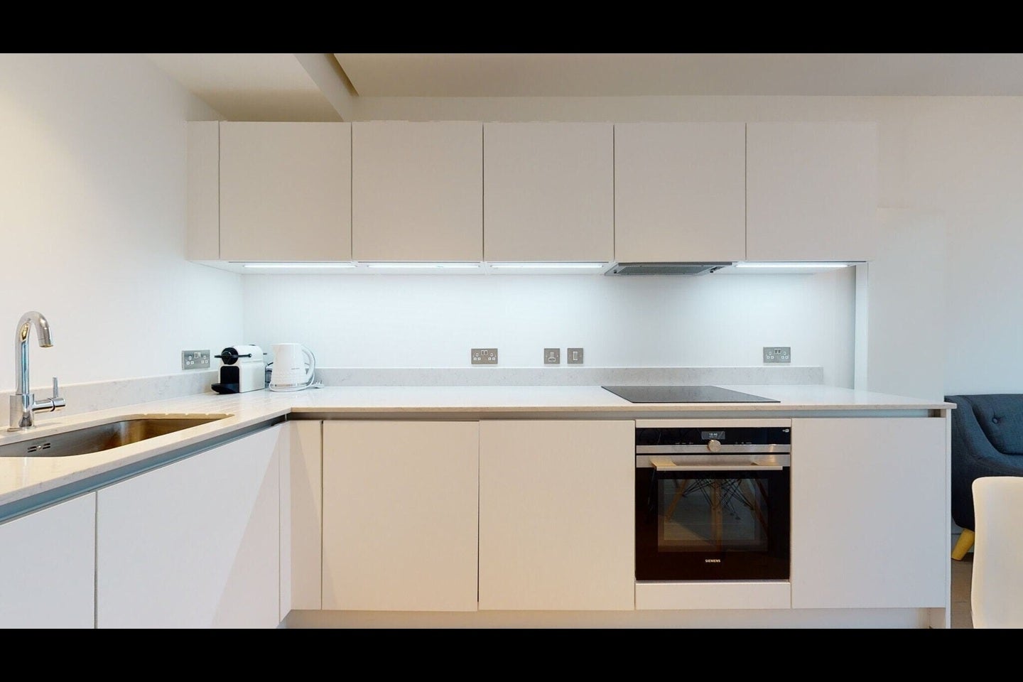 Flat Highgate Hill in Greater London