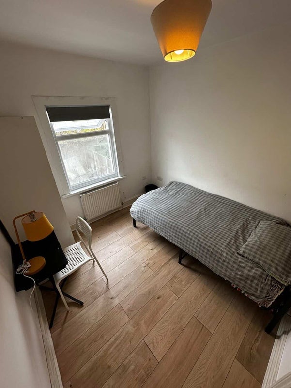 Room Troughton Road in Greater London