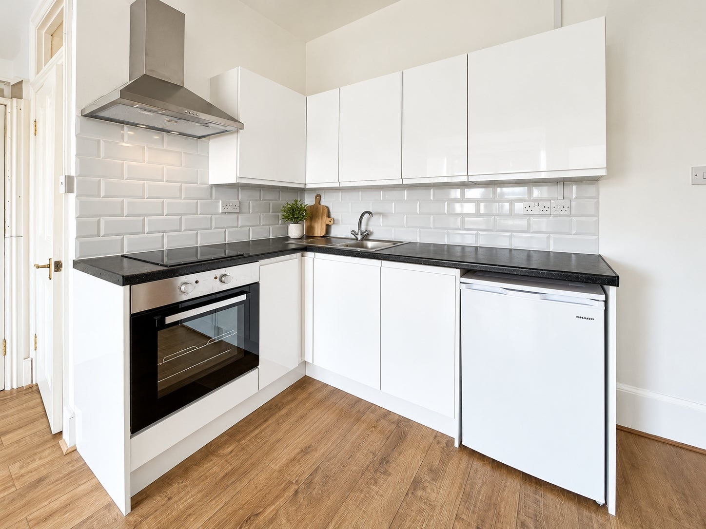 Flat Fawley Road in Greater London