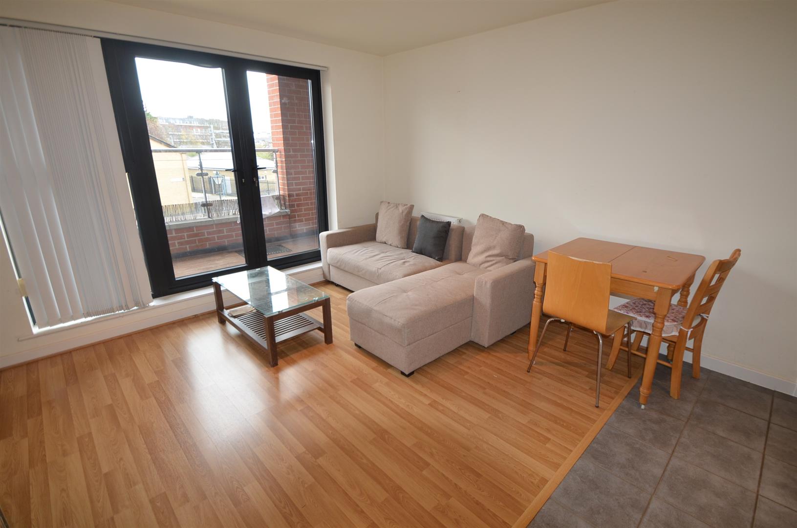 Flat Mostyn Grove in Greater London