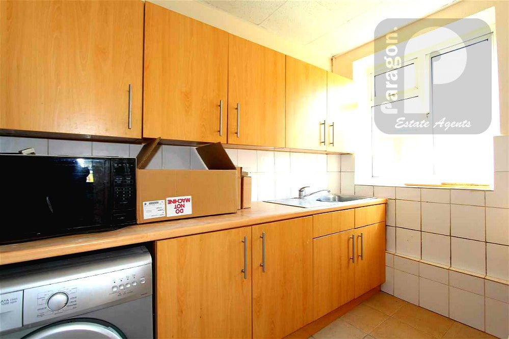 Flat Kingsbury Road in Greater London