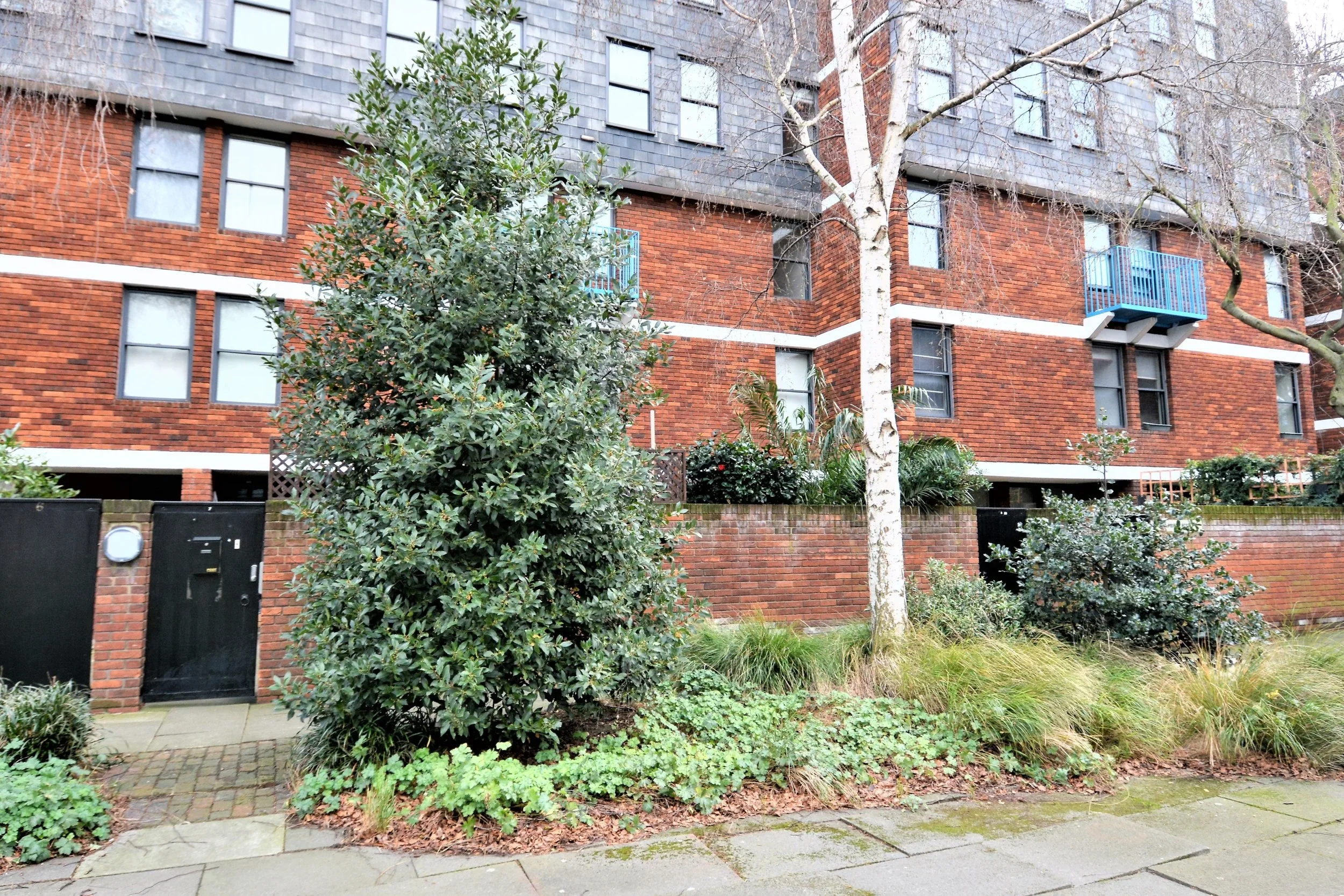 Flat Rampayne Street in City of Westminster