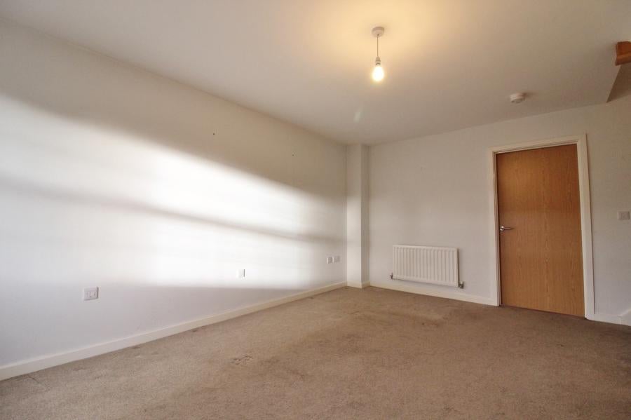 House Furlongs Road in Upton