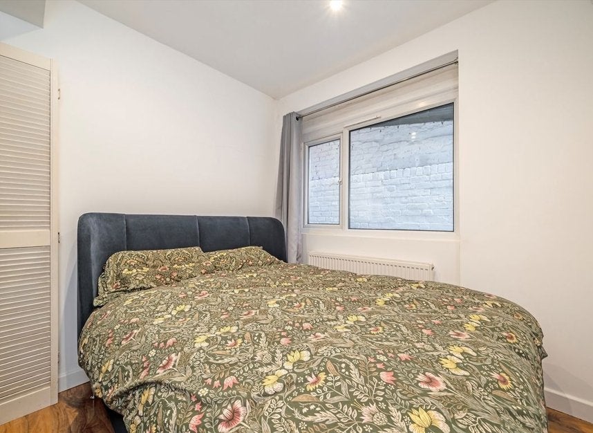 Flat Westbourne Grove in City of Westminster
