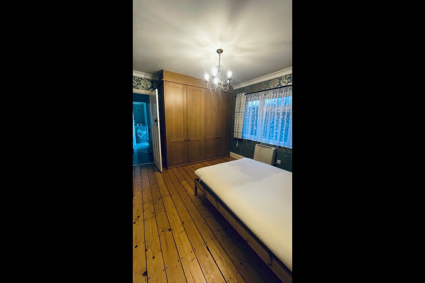 Flat Cavendish Avenue in Greater London