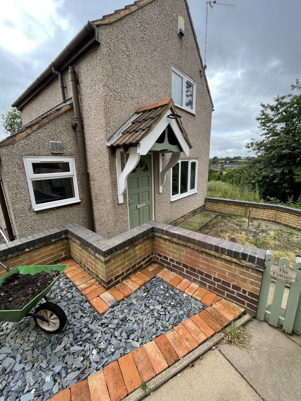 House Bucks Hill in Nuneaton and Bedworth