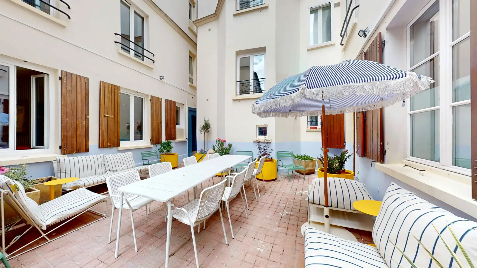 Chambre Passage Gauthier à Paris