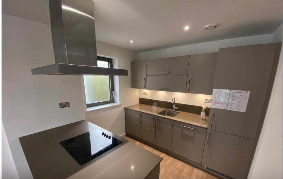 Flat Undine Road in Greater London