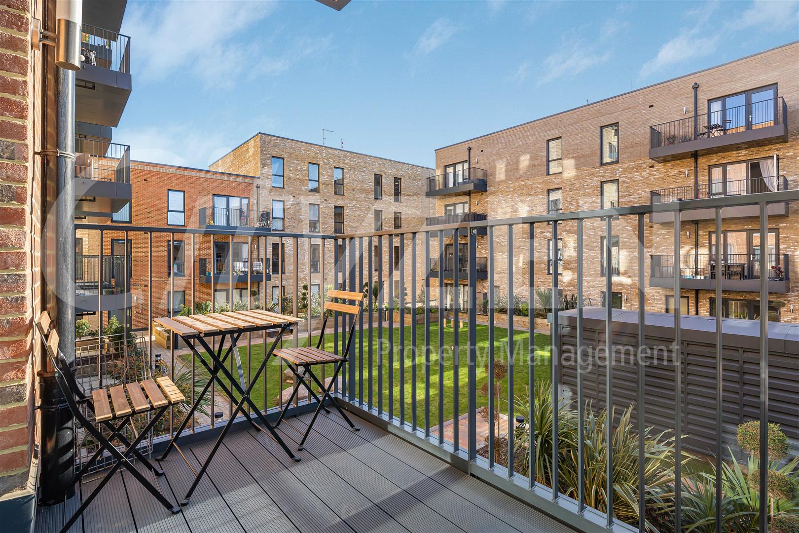 Flat Gallions View in Greater London