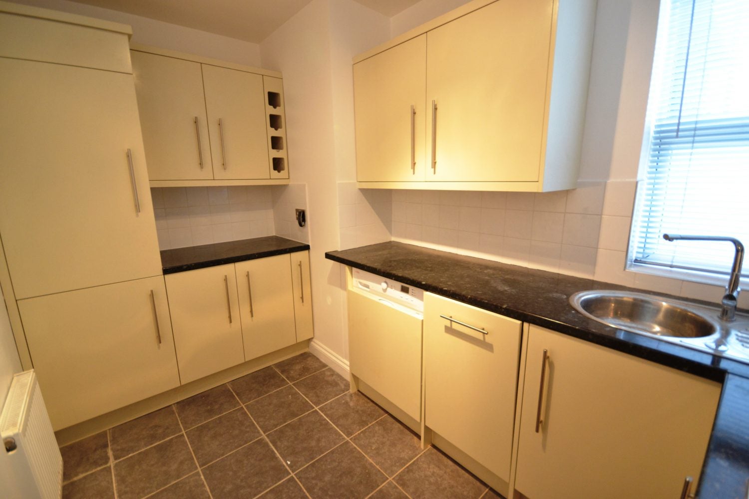 Flat Greenford Road in London