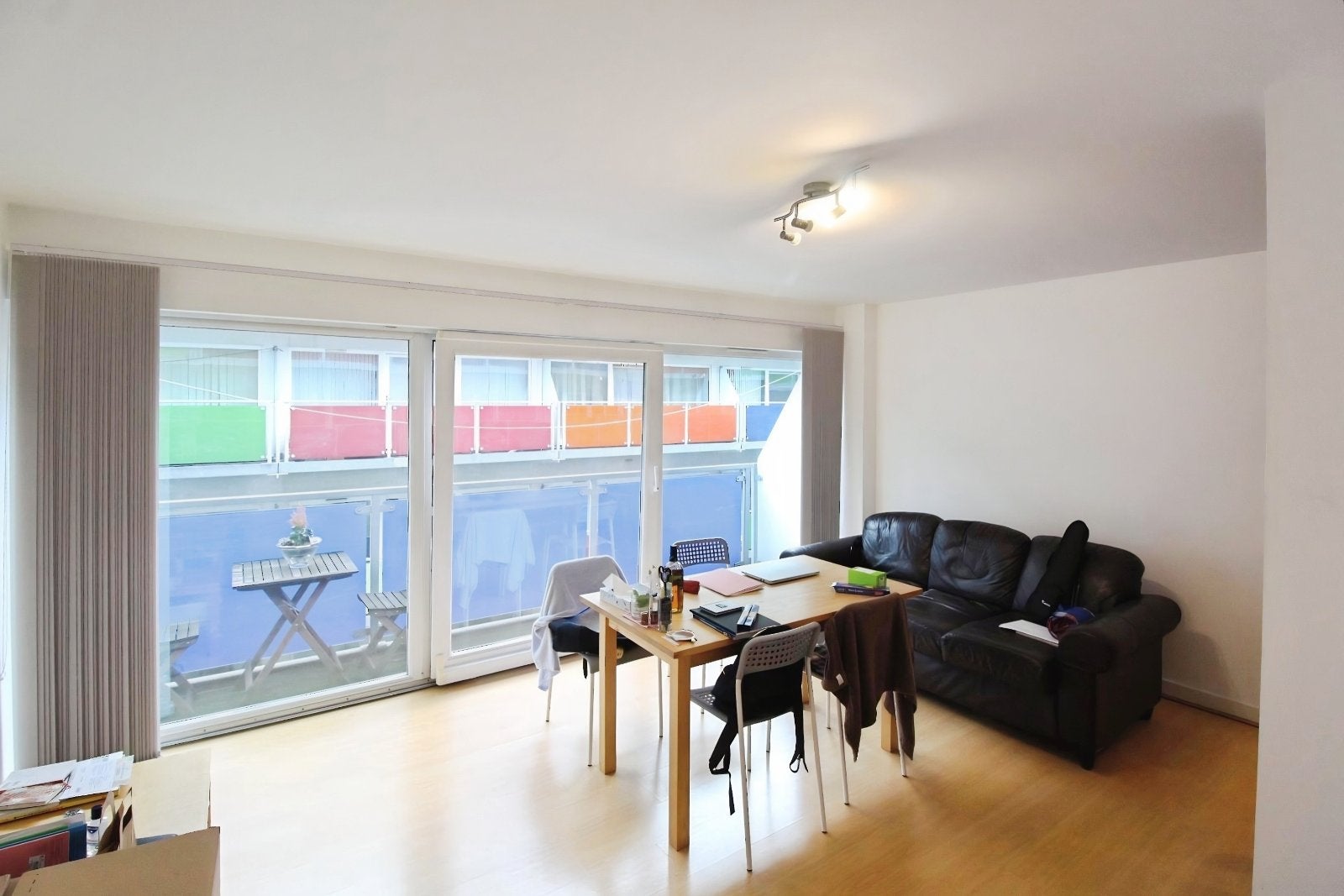 Flat Byron Street in Leeds