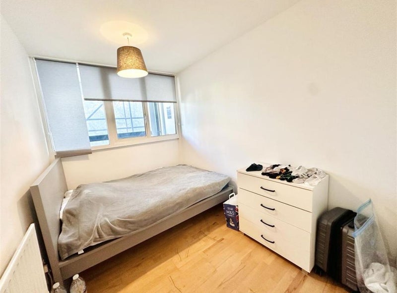 Room Bernhardt Crescent in City of Westminster