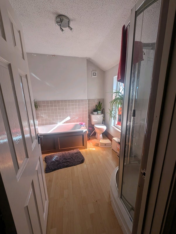 Room Chancery Lane in Cardiff