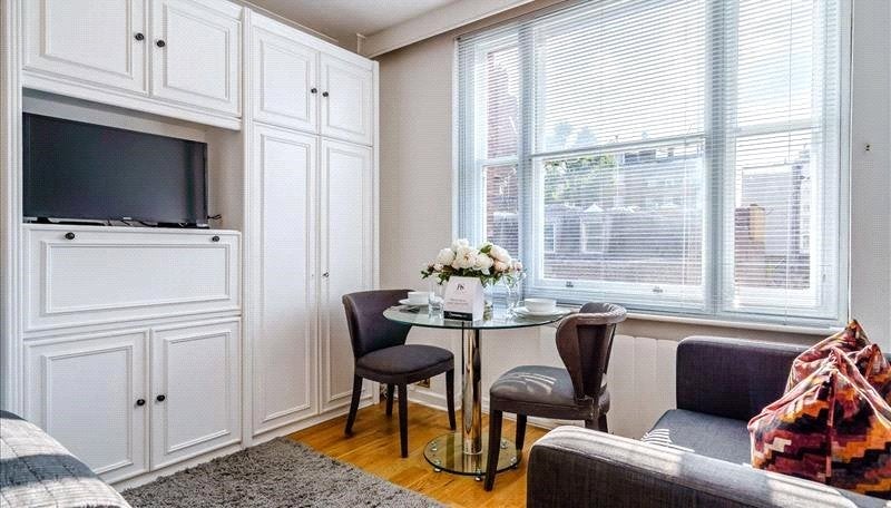 Flat Waverton Street in City of Westminster