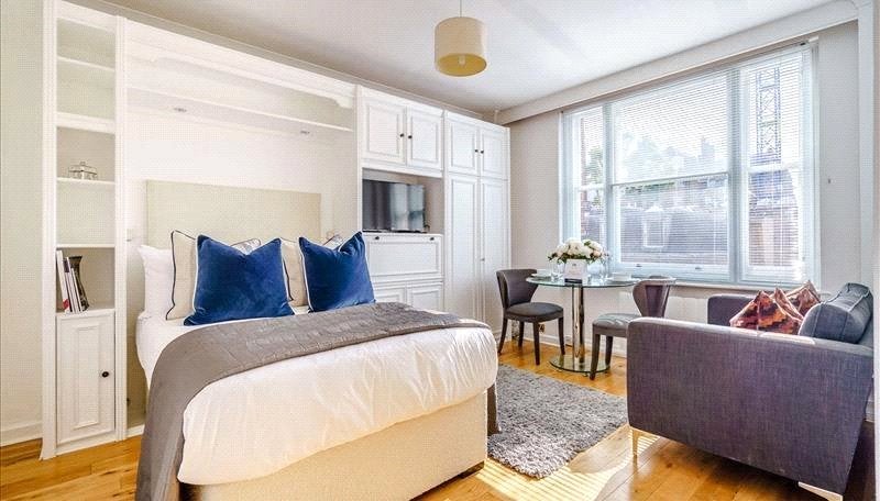 Flat Waverton Street in City of Westminster