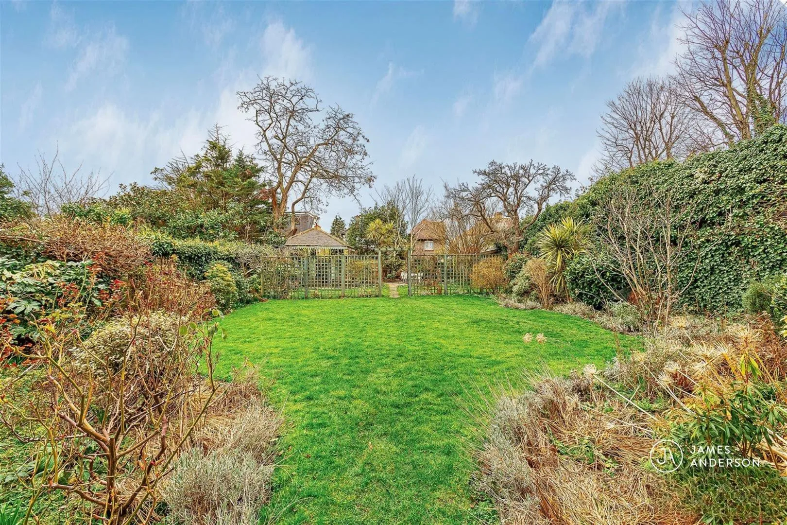 Flat Castelnau Row in Greater London