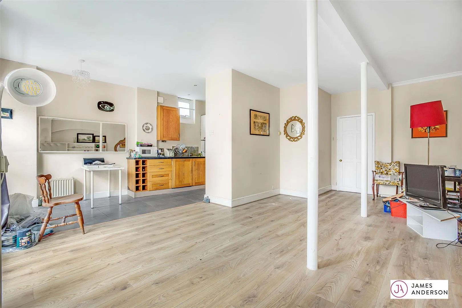 Flat Castelnau Row in Greater London