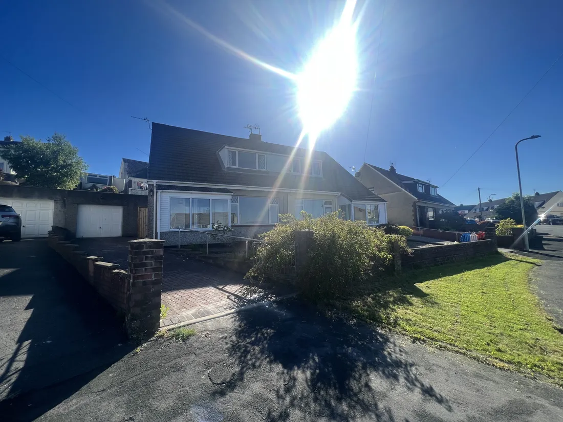House Treharne Drive in Pen-y-fai