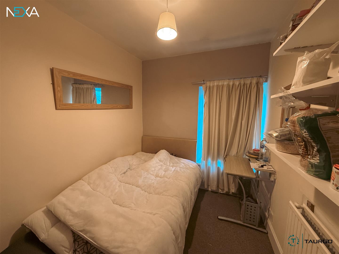 Flat Queen Street in Pontypridd