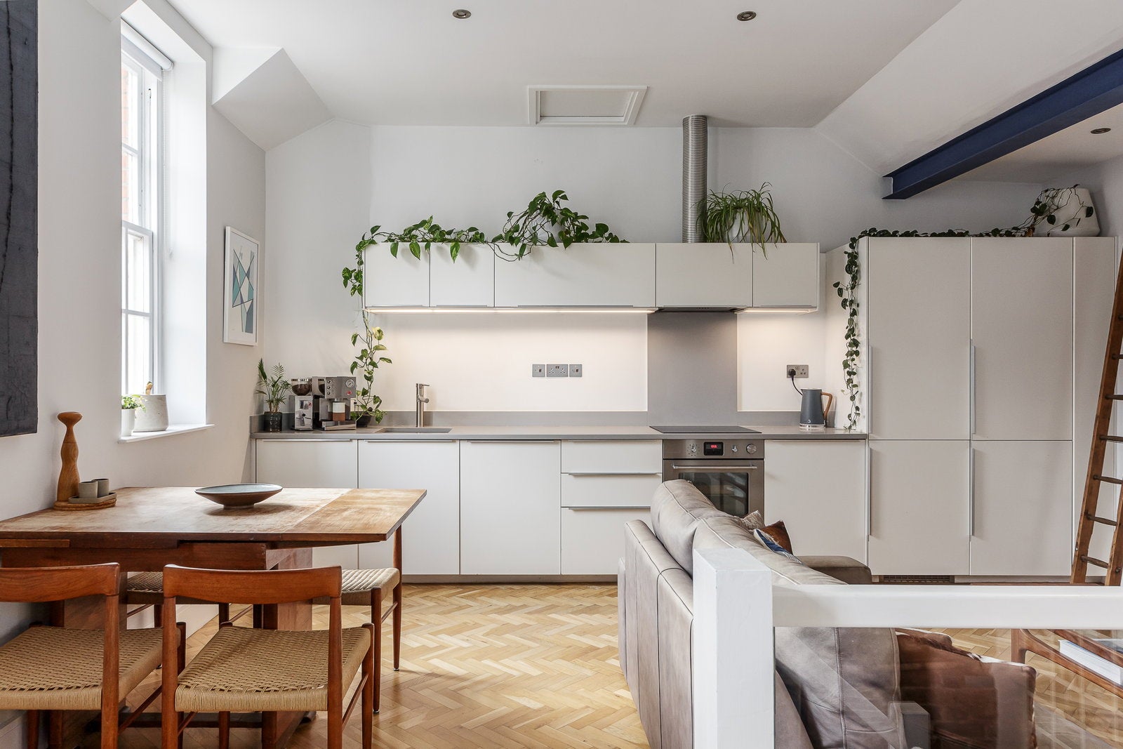 House Prima Road in Greater London
