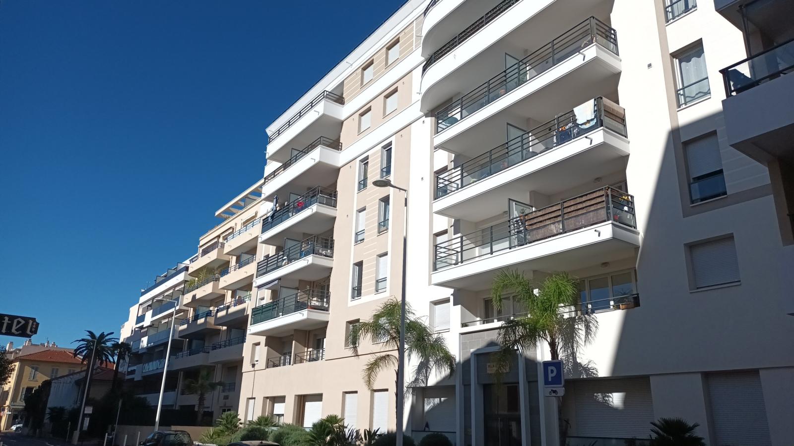 Flat Rue Bricka in Antibes
