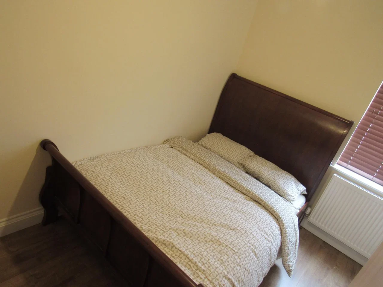 Room London Road in Grays
