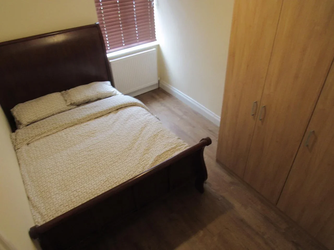 Room London Road in Grays