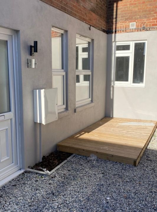 Flat Mansfield Avenue in Poole