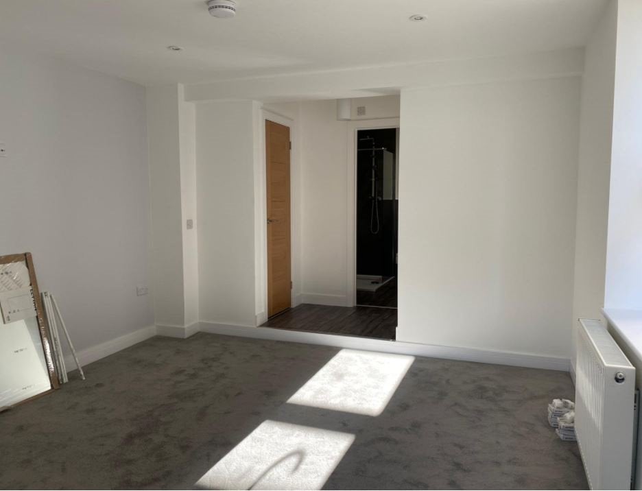 Flat Mansfield Avenue in Poole