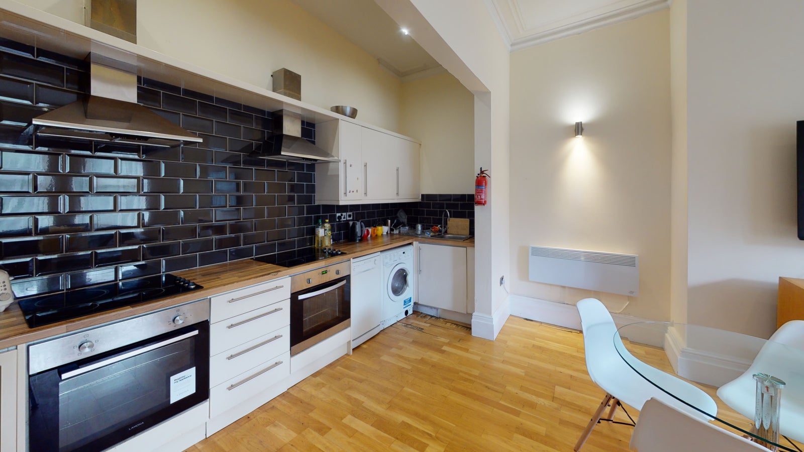 Room Hanover Square in Leeds