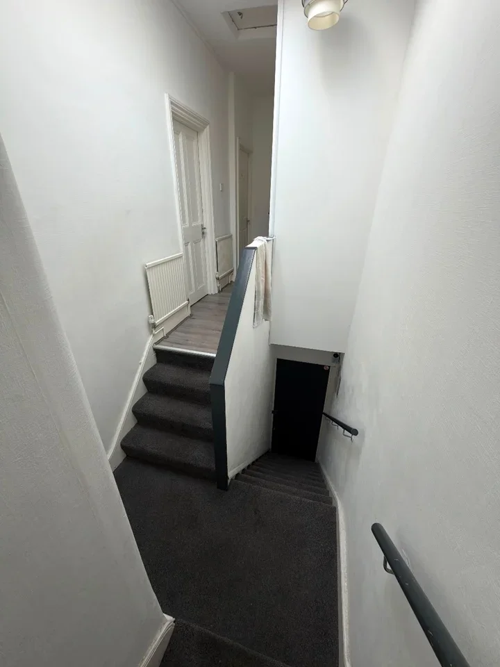 Flat Cavendish Road in Greater London