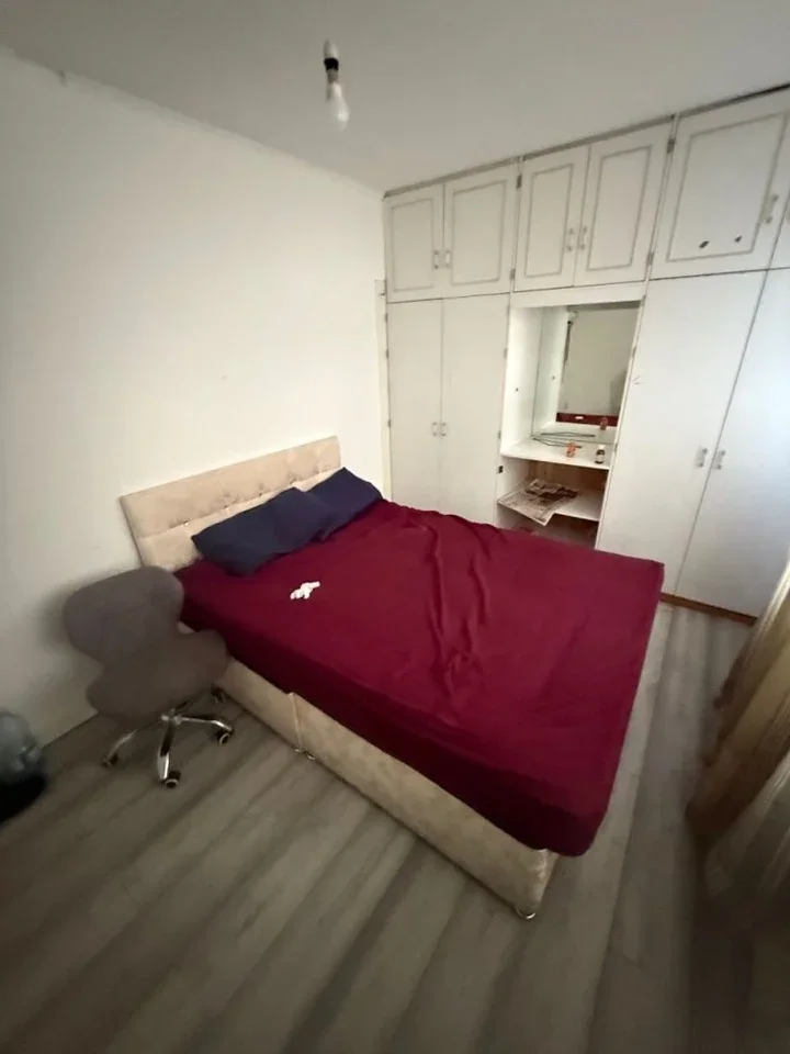 Room Wesley Avenue in Greater London