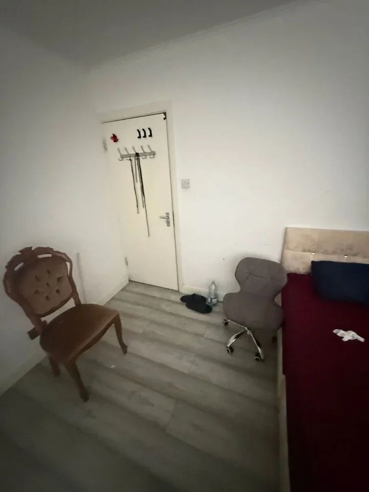 Room Wesley Avenue in Greater London