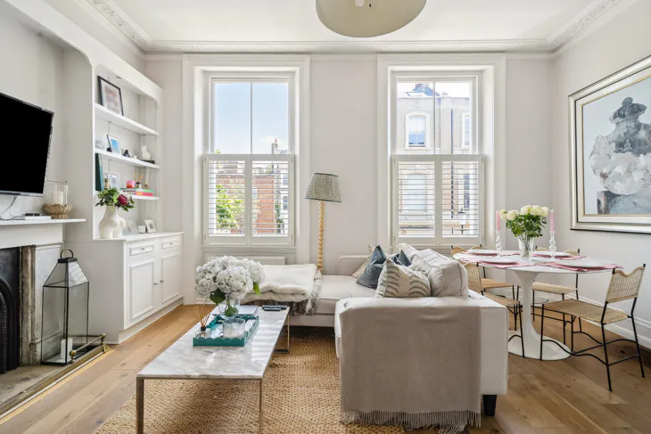 Flat Ifield Road in Greater London
