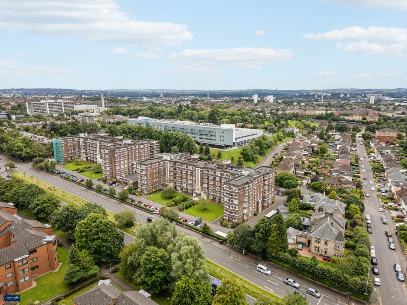 Flat Kelvindale Court in Glasgow