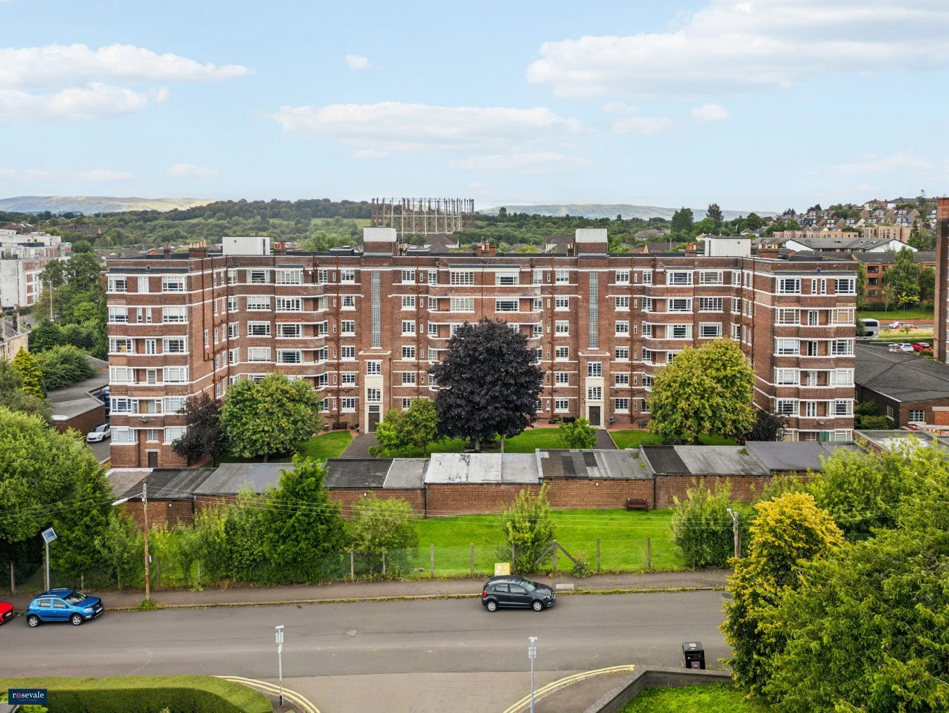 Flat Kelvindale Court in Glasgow