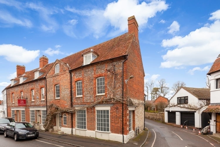 House Henley Road in South Oxfordshire