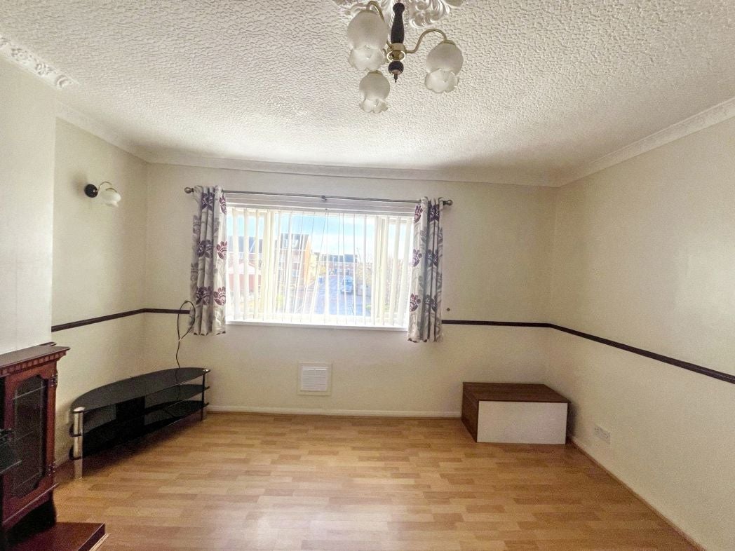 Flat Plessey Road in Newsham