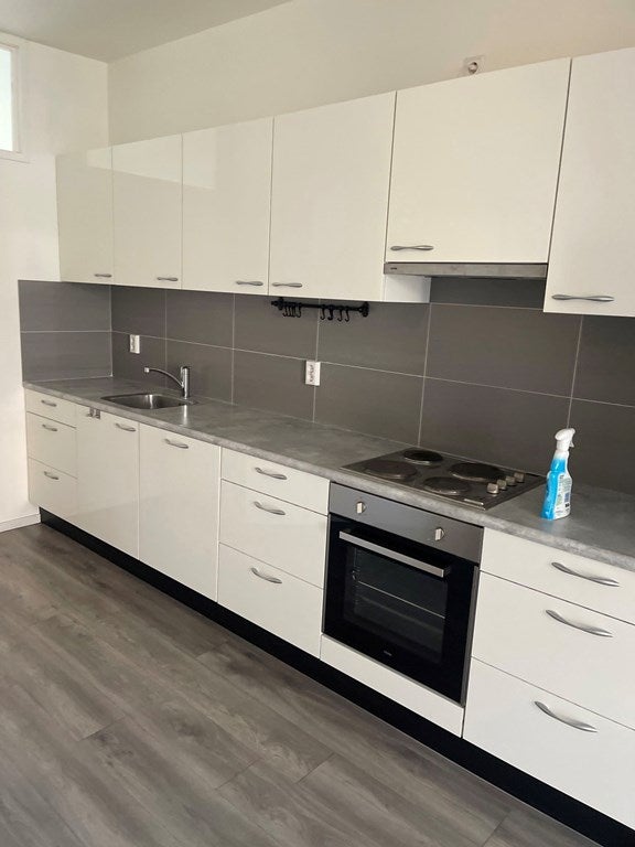 Appartement te huur: Oudedijk 188A, Rotterdam