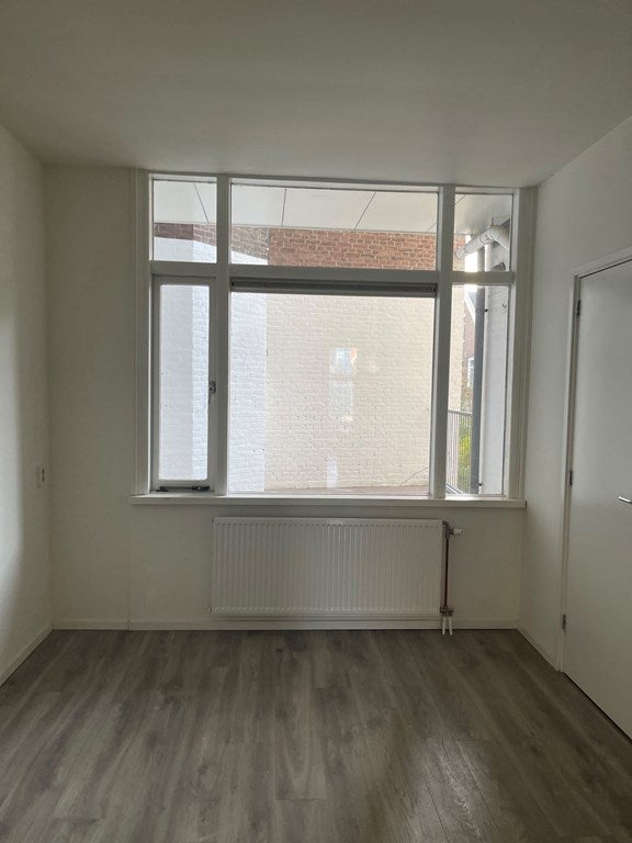 Appartement te huur: Oudedijk 188A, Rotterdam