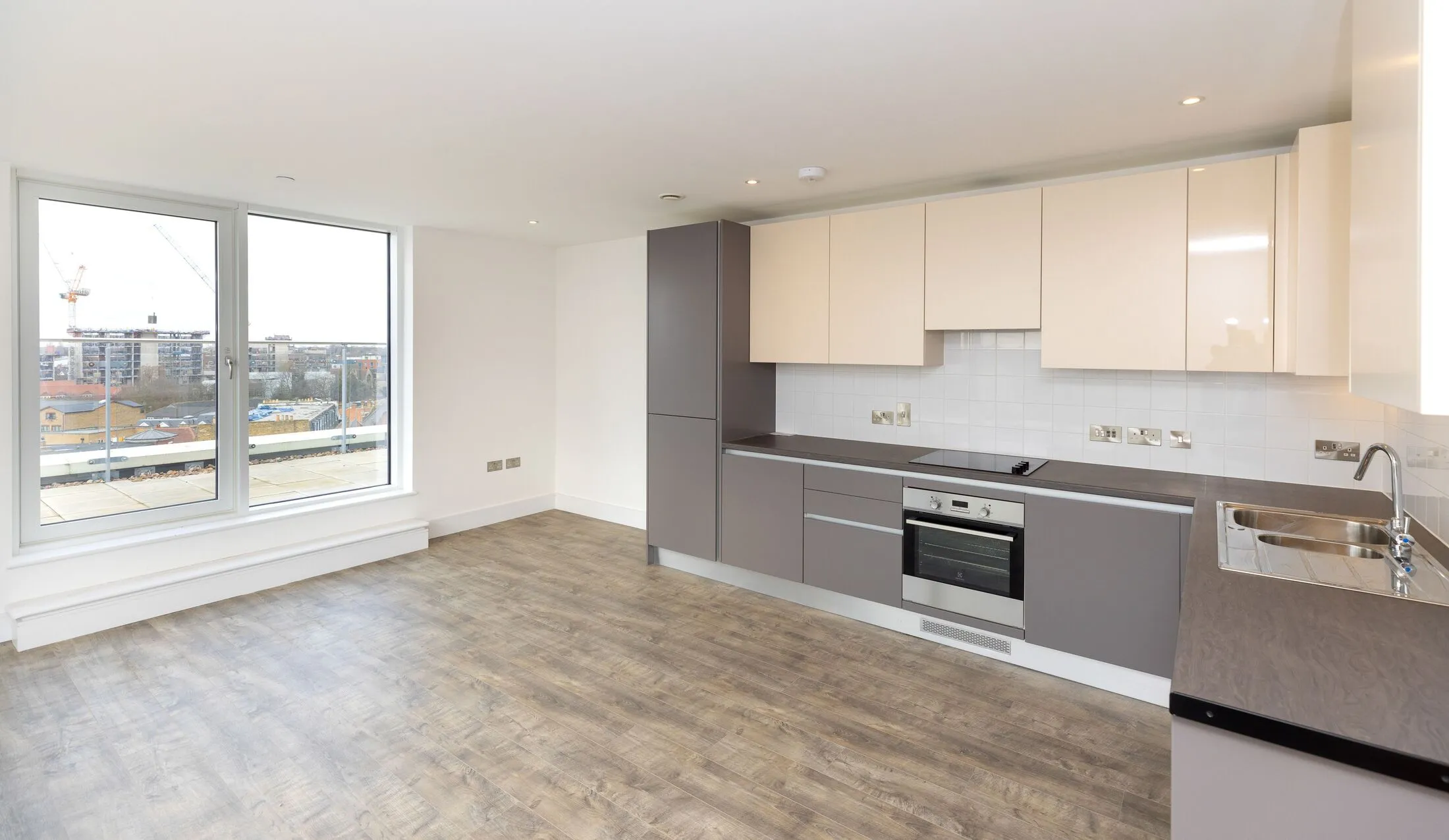 Flat Hooper's Mews in Greater London